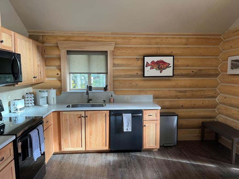Clear Creek Cabin スワード エクステリア 写真